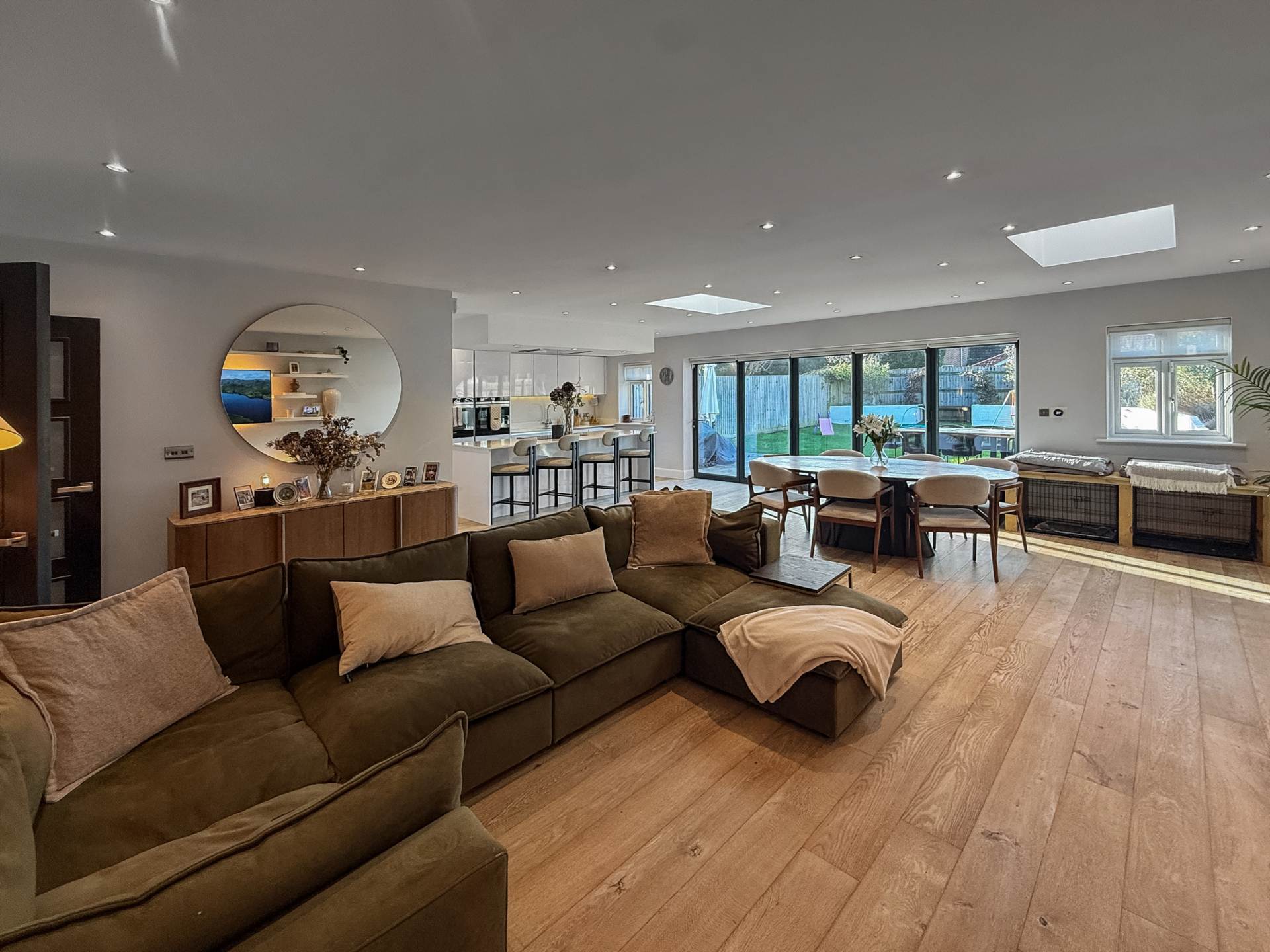 Theobald Street, Borehamwood, Image 3