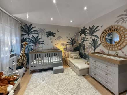 Theobald Street, Borehamwood, Image 12