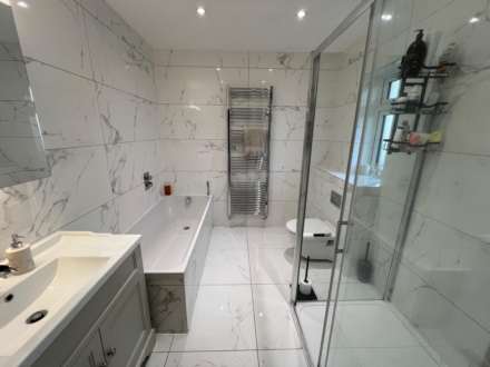 Theobald Street, Borehamwood, Image 15