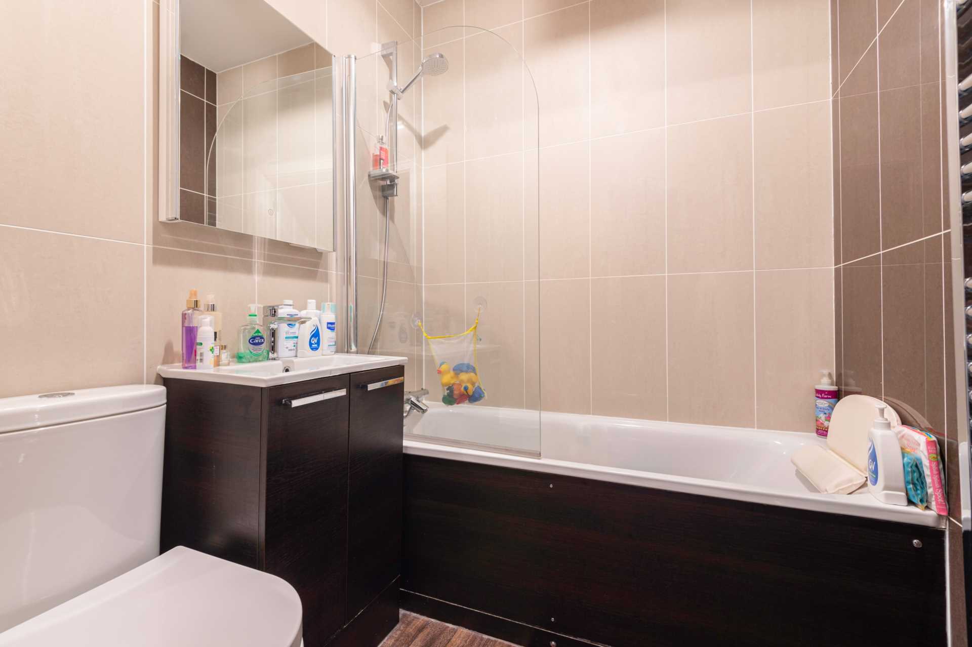 Chaucer Grove, Borehamwood, Image 10