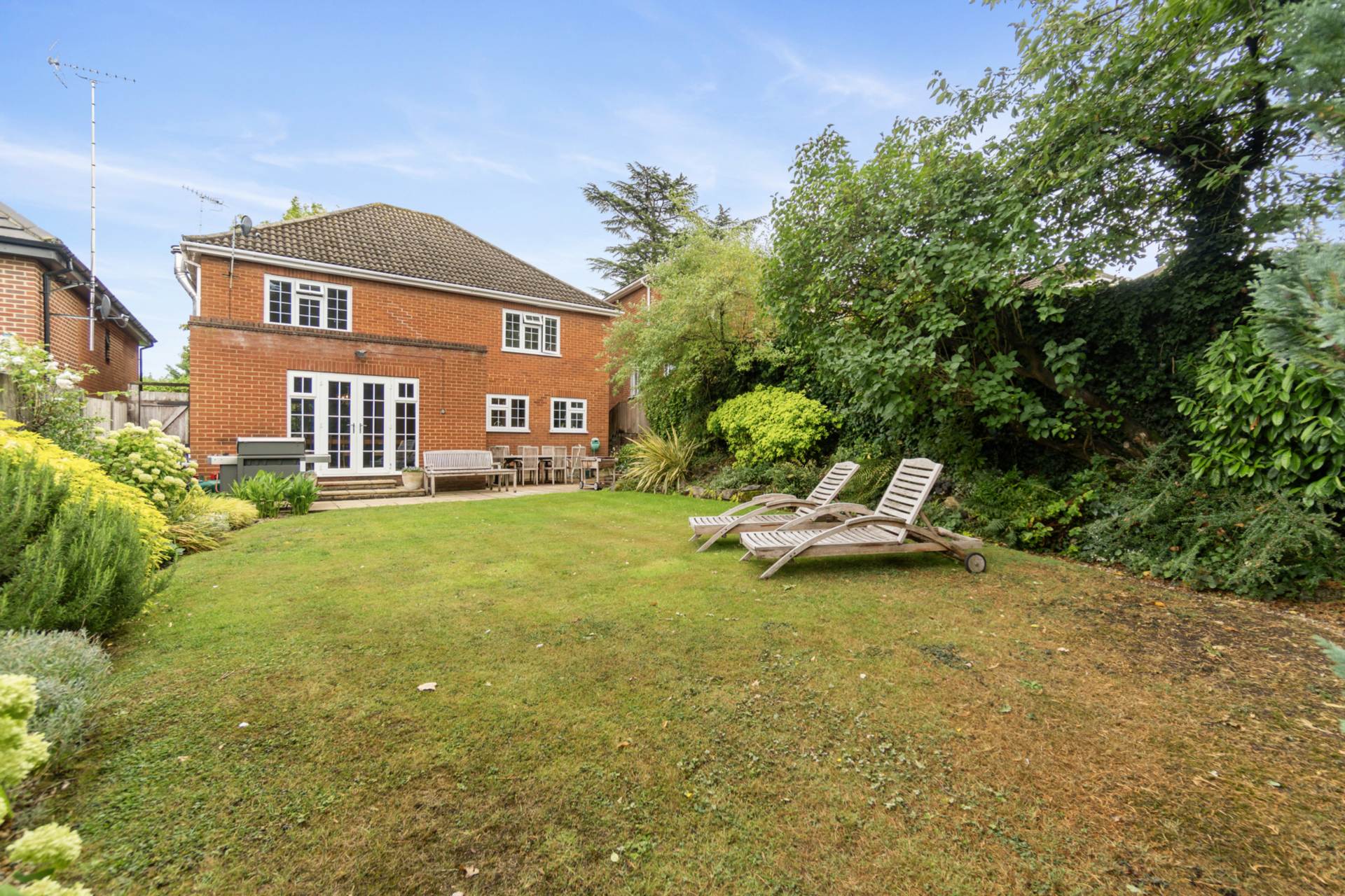 Belmor, Elstree, Image 2