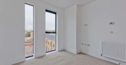 Studio Way, Borehamwood, Image 4