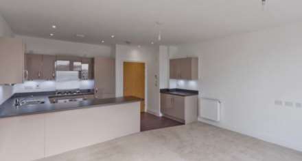 Studio Way, Borehamwood, Image 5