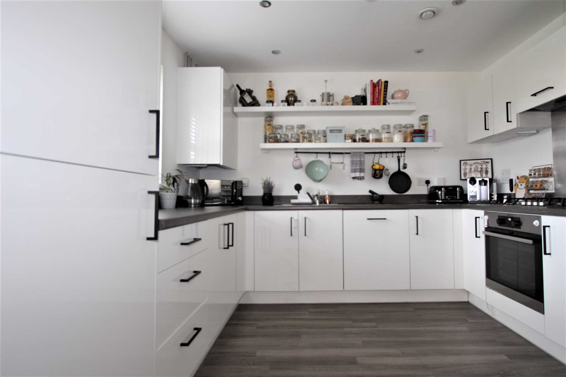 Kipling Way, Borehamwood, Image 5