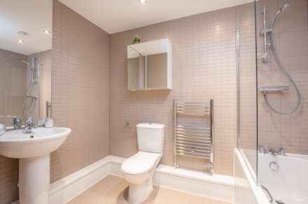 Owen Court, Grade Close, Elstree, Image 10