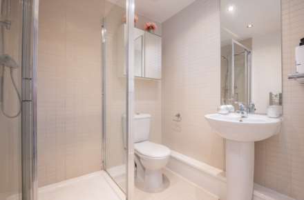 Owen Court, Grade Close, Elstree, Image 8