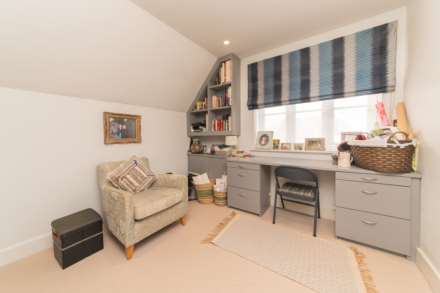 Old Nursery Close, Shenley, Image 13