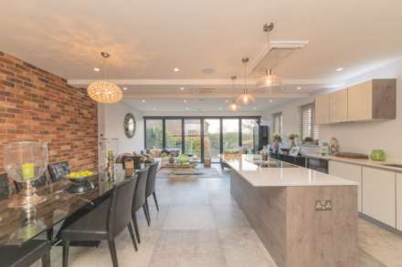 Old Nursery Close, Shenley, Image 3