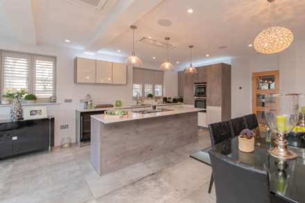 Old Nursery Close, Shenley, Image 5