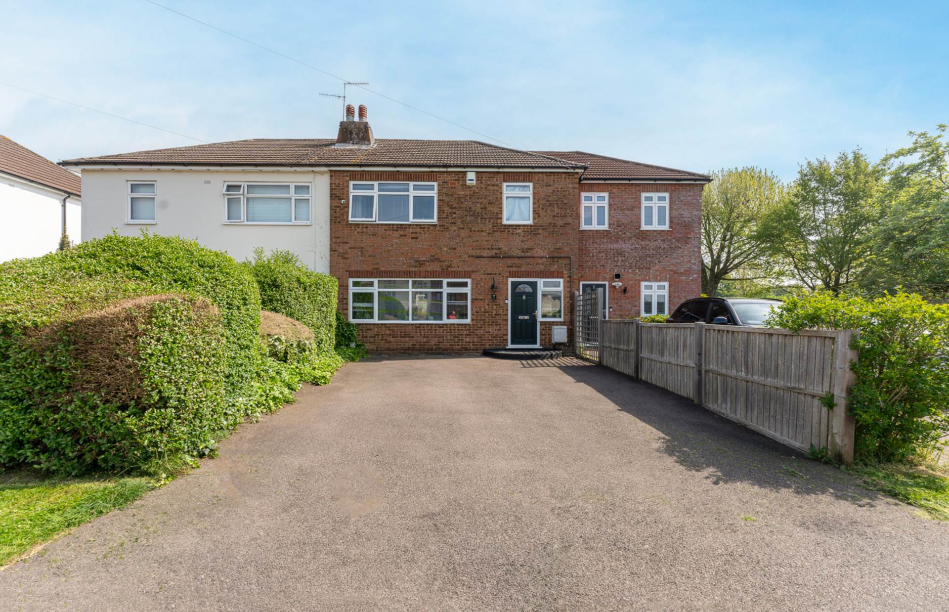 Brodewater Road, Borehamwood, Image 1
