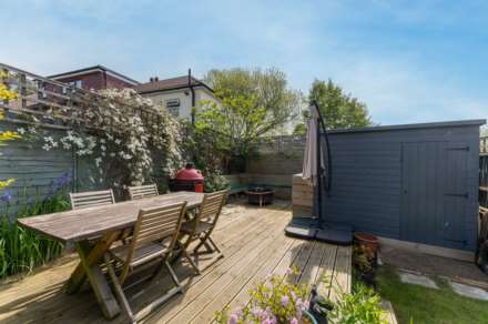 Brodewater Road, Borehamwood, Image 16