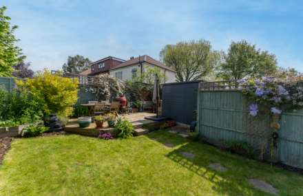 Brodewater Road, Borehamwood, Image 17