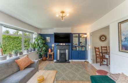 Brodewater Road, Borehamwood, Image 2