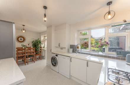 Brodewater Road, Borehamwood, Image 5