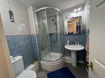 Watling Court, Elstree, Image 7