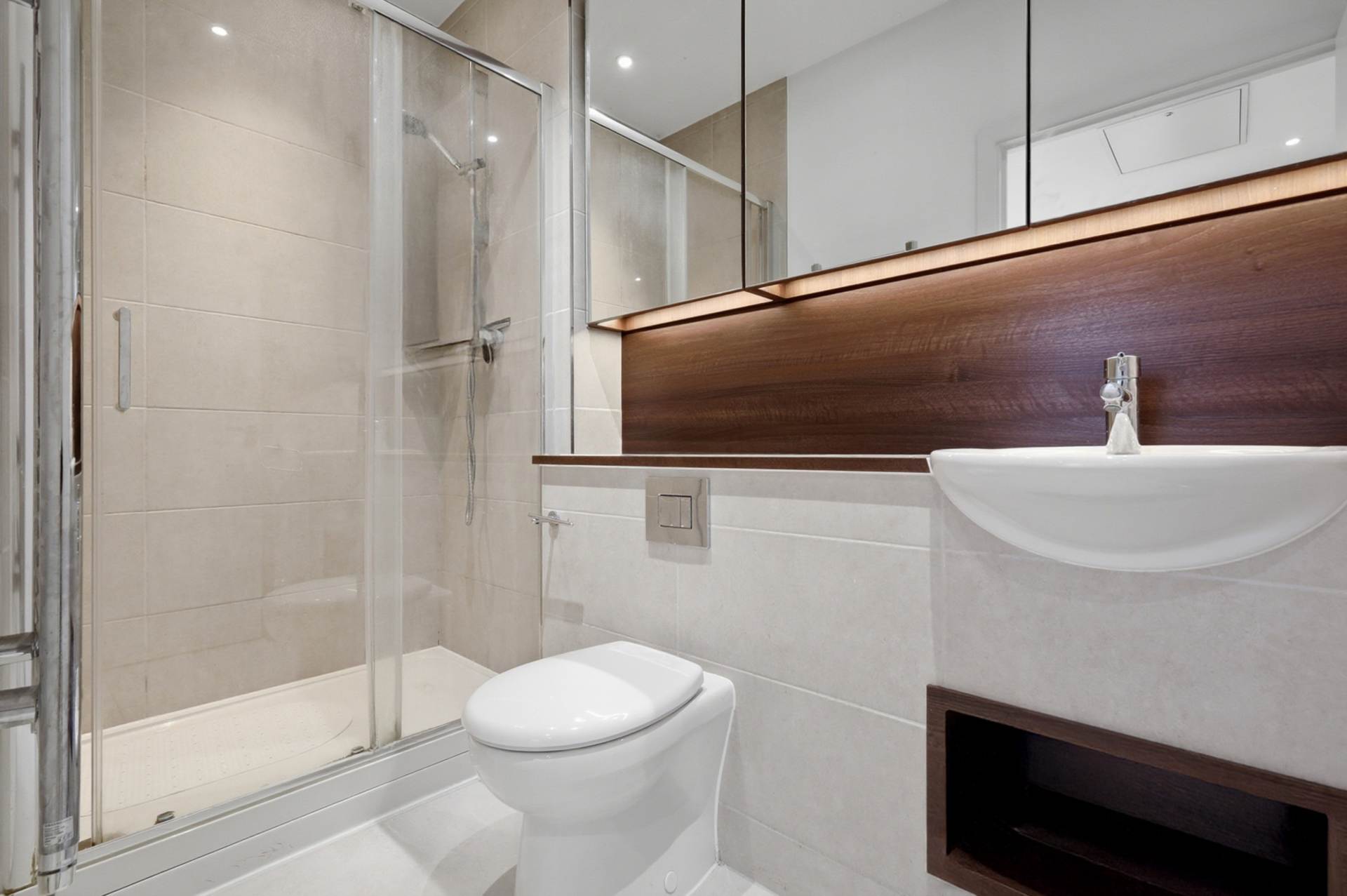 Lacey Drive, Edgware, Image 15