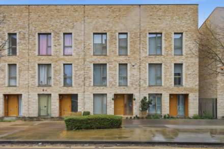 Lacey Drive, Edgware, Image 20