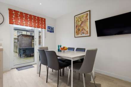 Lacey Drive, Edgware, Image 6