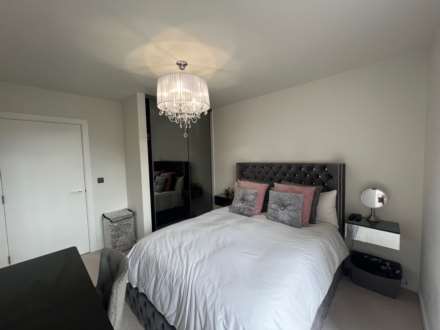 Wesley House, Borehamwood, Image 7