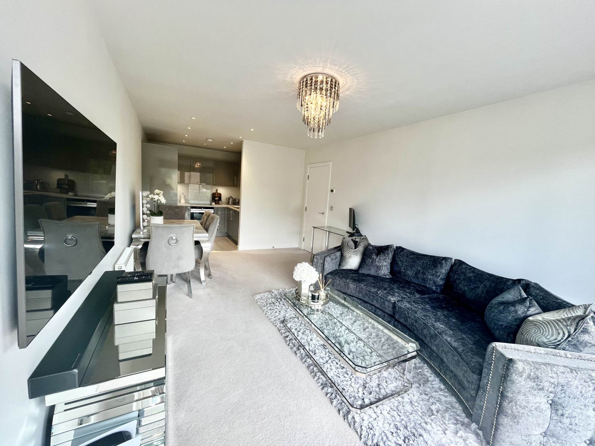 Wesley House, Borehamwood, Image 1