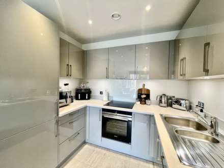 Wesley House, Borehamwood, Image 3