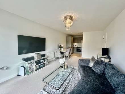 Wesley House, Borehamwood, Image 4