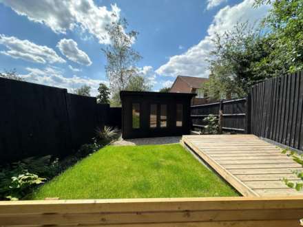 Dylan Close, Elstree, Image 14