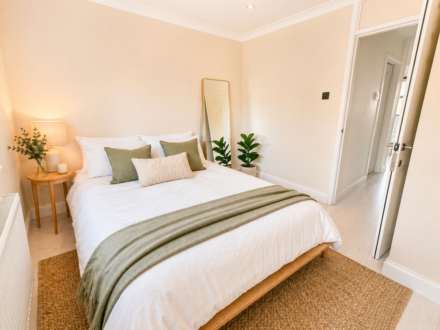 Dylan Close, Elstree, Image 3