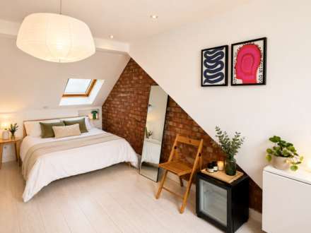 Dylan Close, Elstree, Image 8