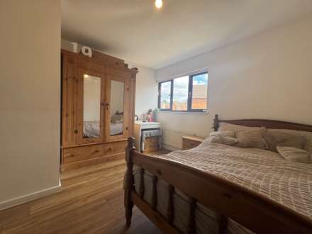 Webber Close, Elstree, Image 6
