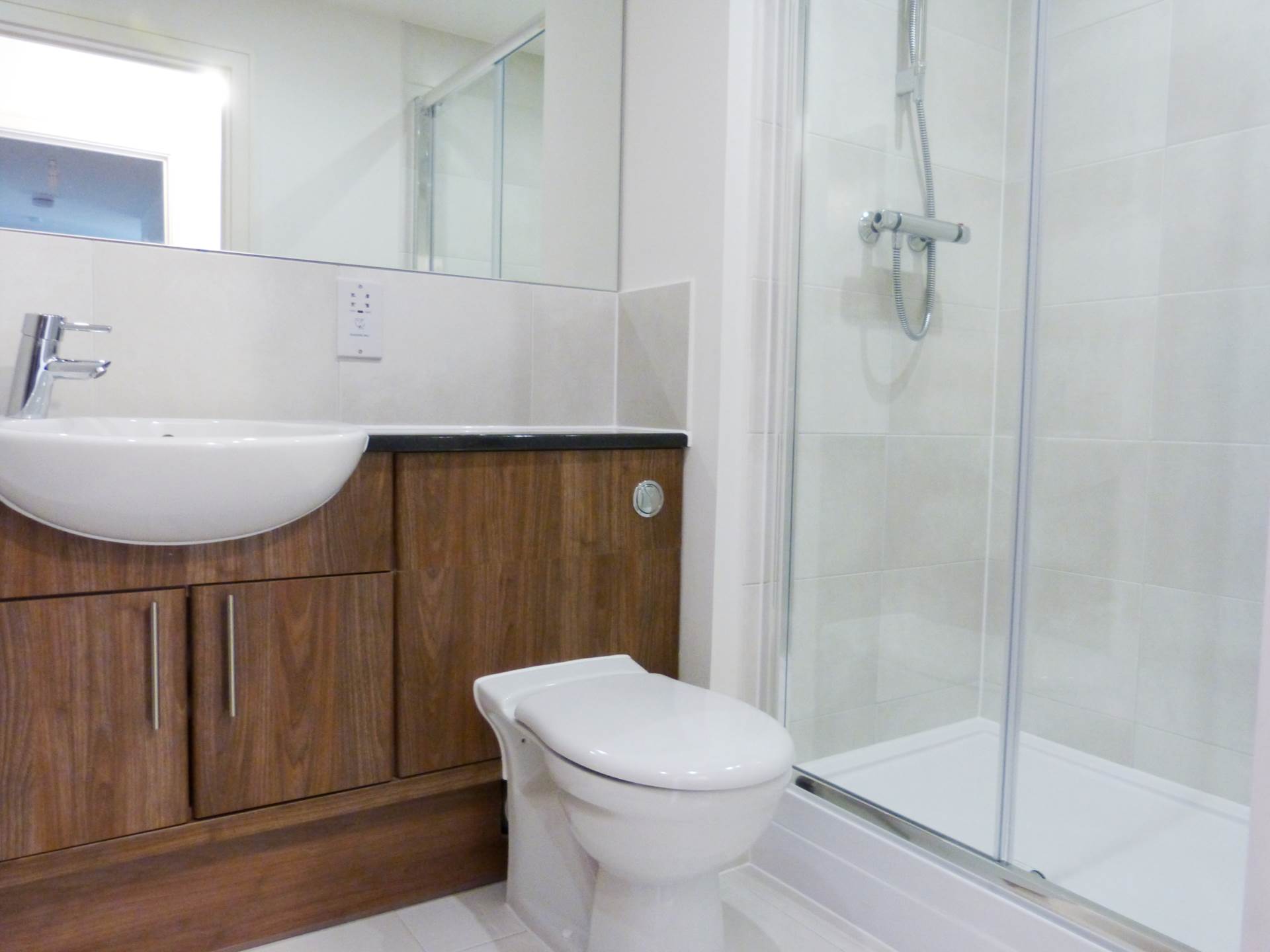 Brunel Court, Edgware, Image 6