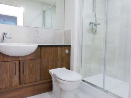 Brunel Court, Edgware, Image 6