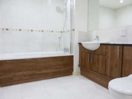 Brunel Court, Edgware, Image 8