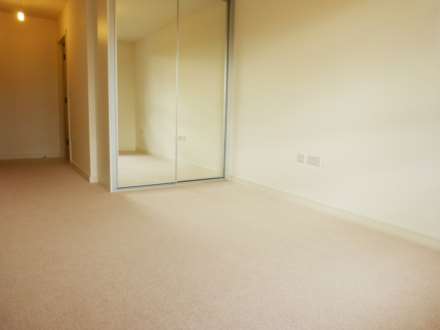 Brunel Court, Edgware, Image 9