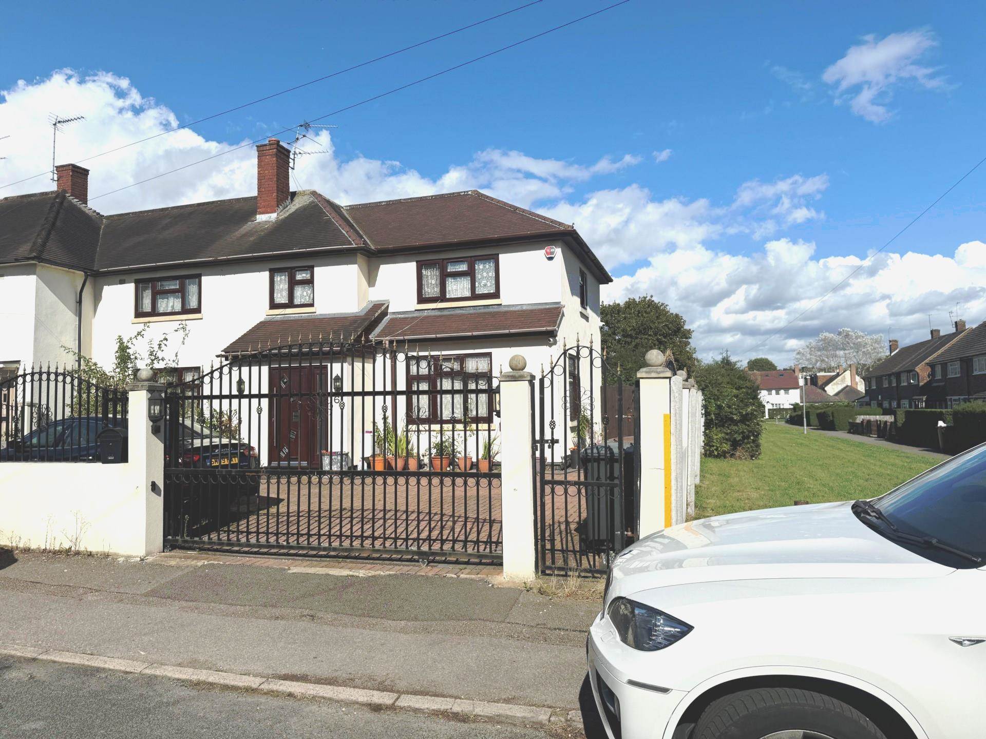 Darrington Road, Borehamwood, Image 1