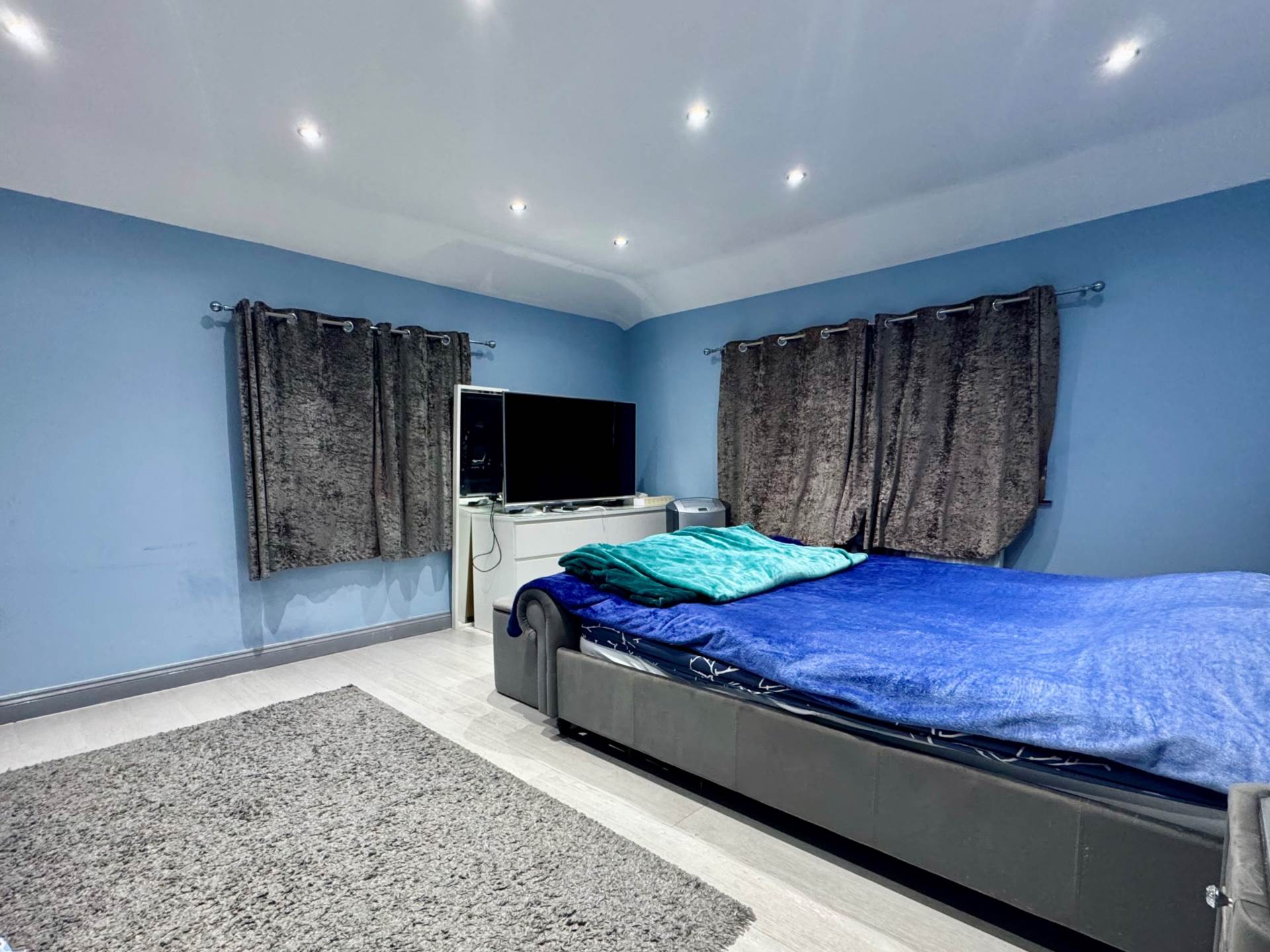 Darrington Road, Borehamwood, Image 7