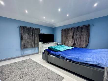 Darrington Road, Borehamwood, Image 7