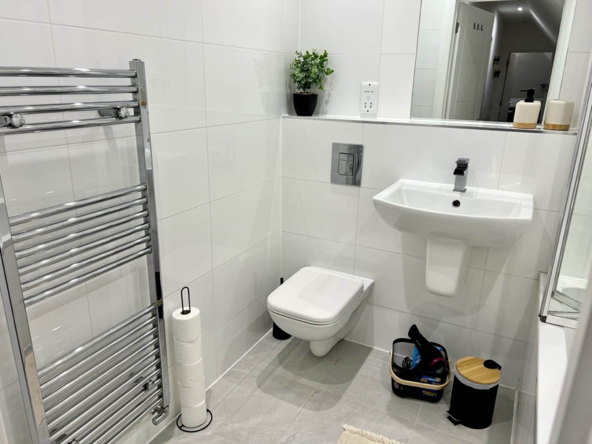 Shenley Road, Borehamwood, Image 15