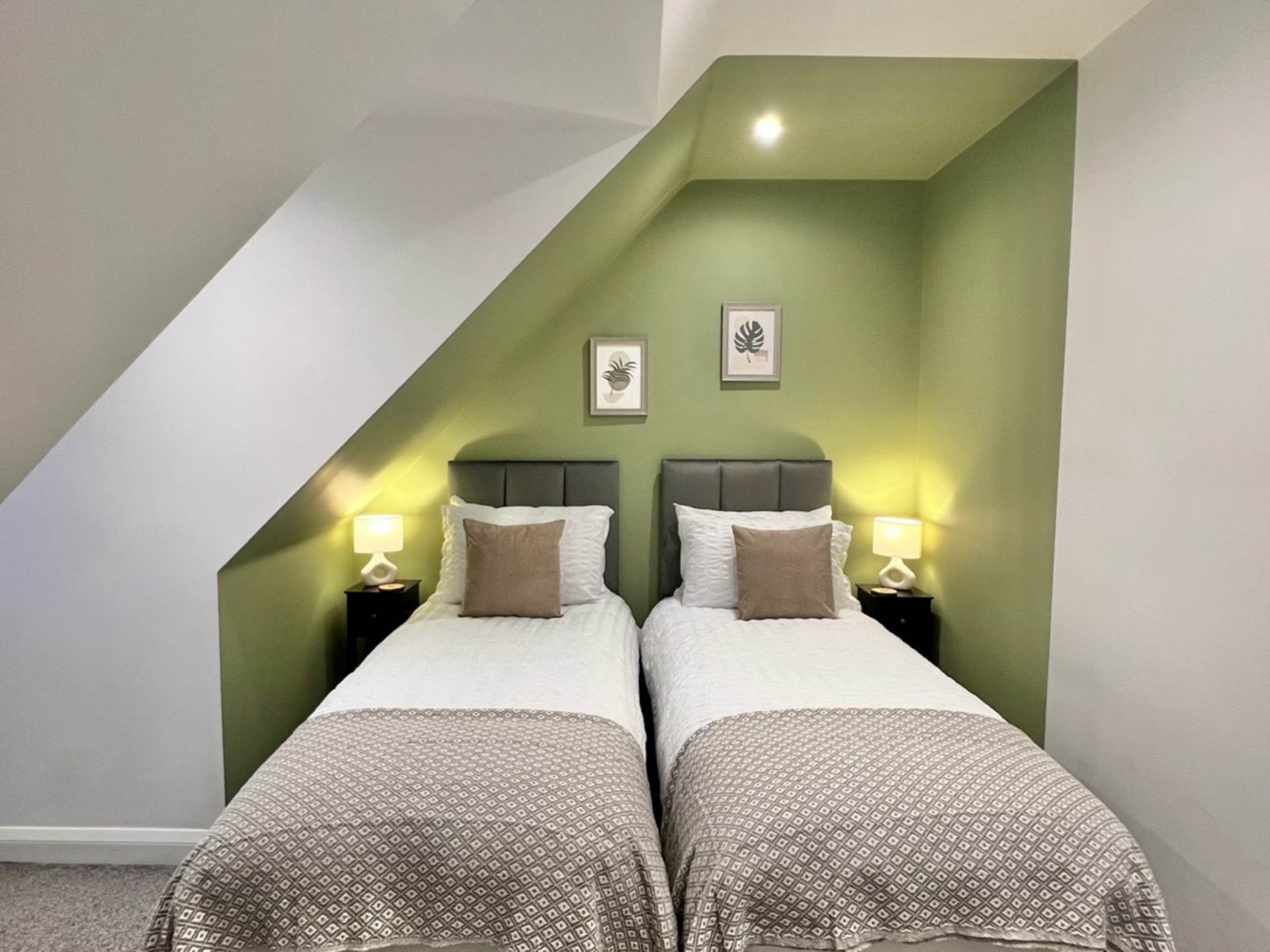 Shenley Road, Borehamwood, Image 3