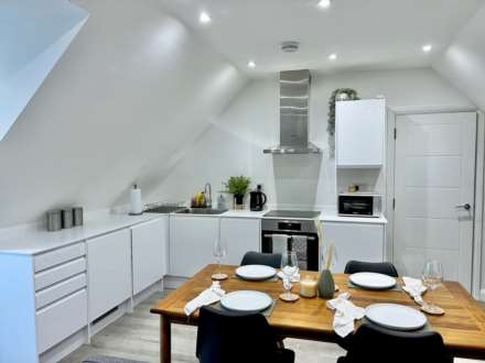 Shenley Road, Borehamwood, Image 11