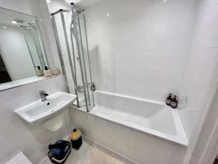 Shenley Road, Borehamwood, Image 12
