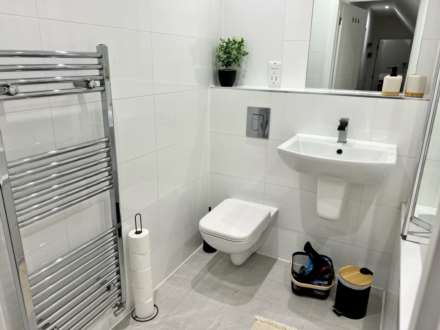 Shenley Road, Borehamwood, Image 15
