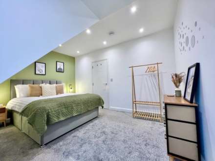 Shenley Road, Borehamwood, Image 2
