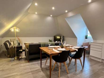 Shenley Road, Borehamwood, Image 9