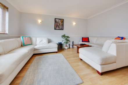 Brook Court, Watling St, Image 4