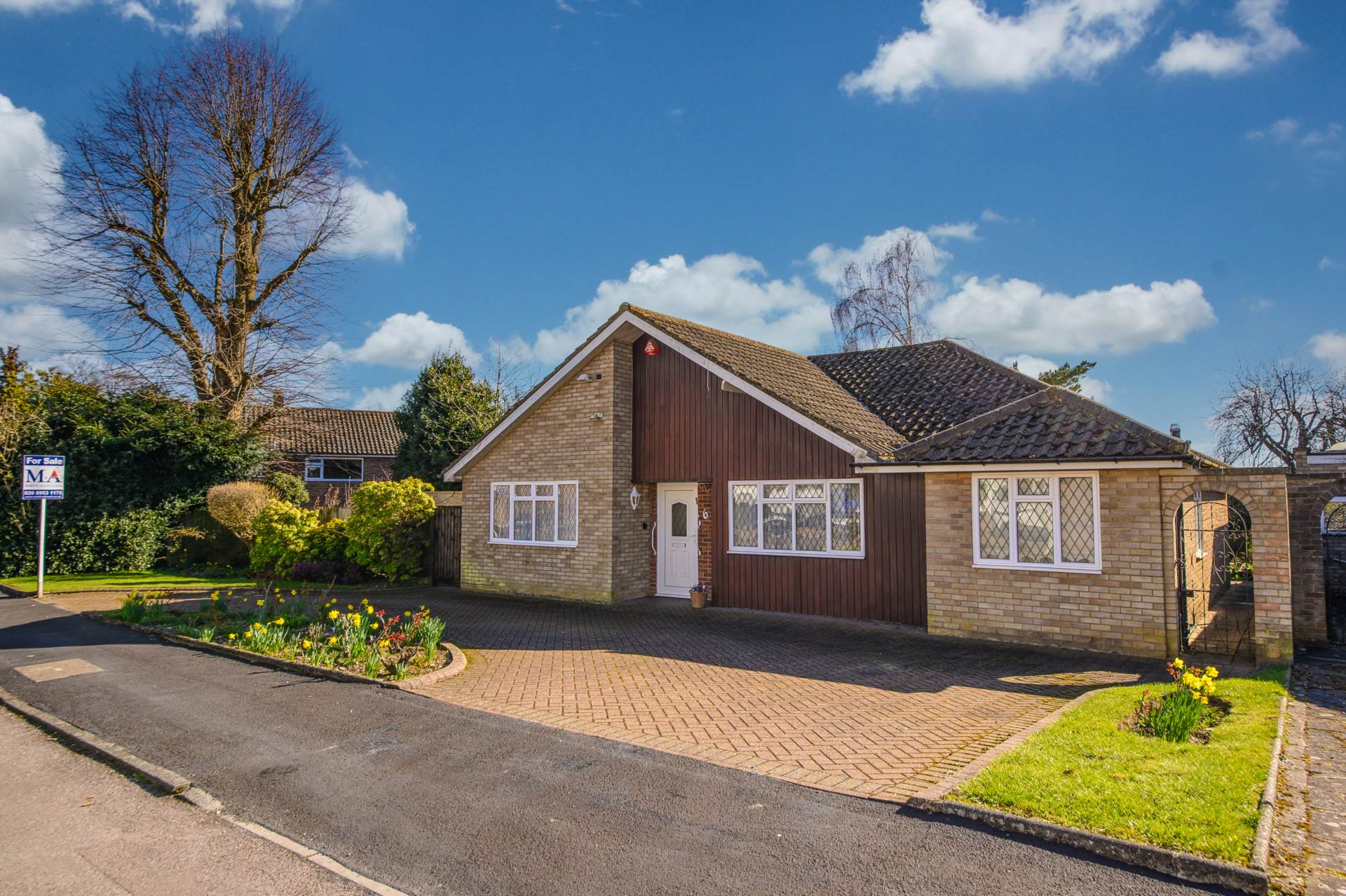 Goldcrest Way, Bushey, Image 1