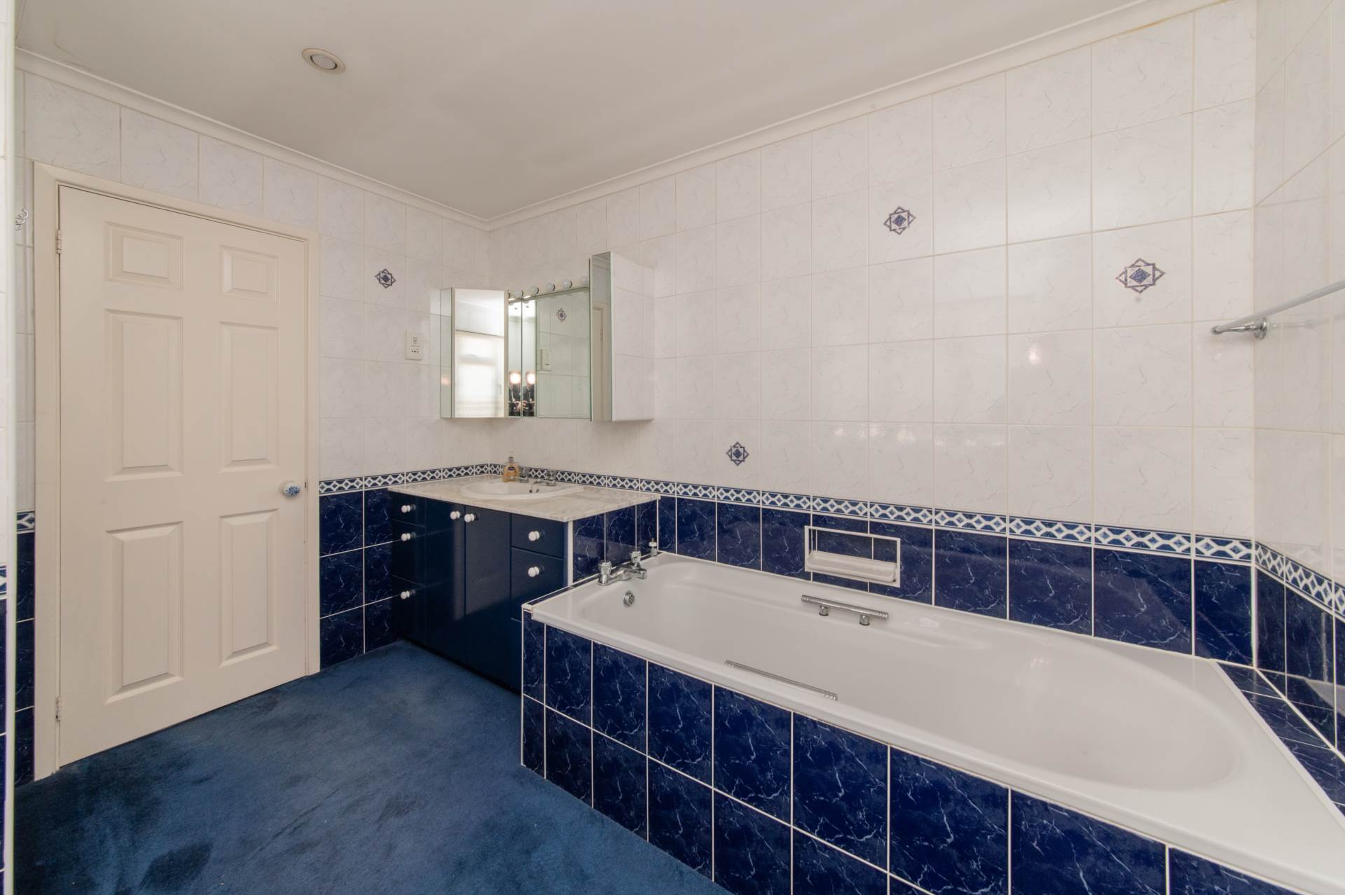 Goldcrest Way, Bushey, Image 12