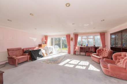 Goldcrest Way, Bushey, Image 2