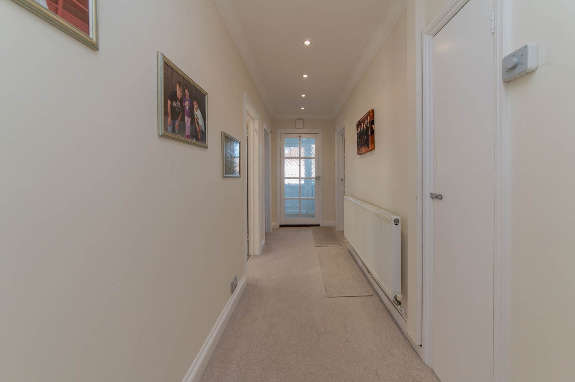 Lodge Avenue, Elstree, Image 10