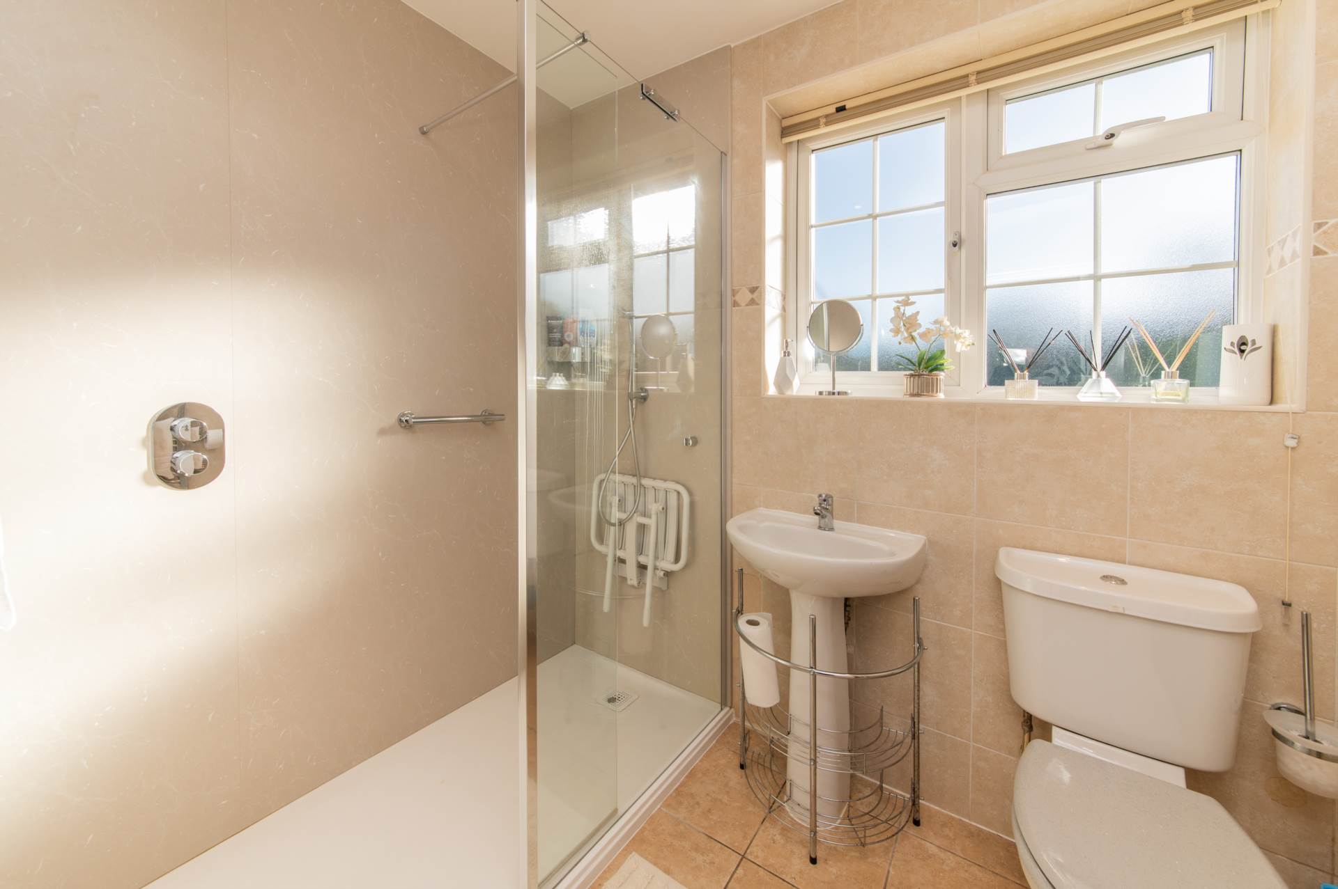 Lodge Avenue, Elstree, Image 11